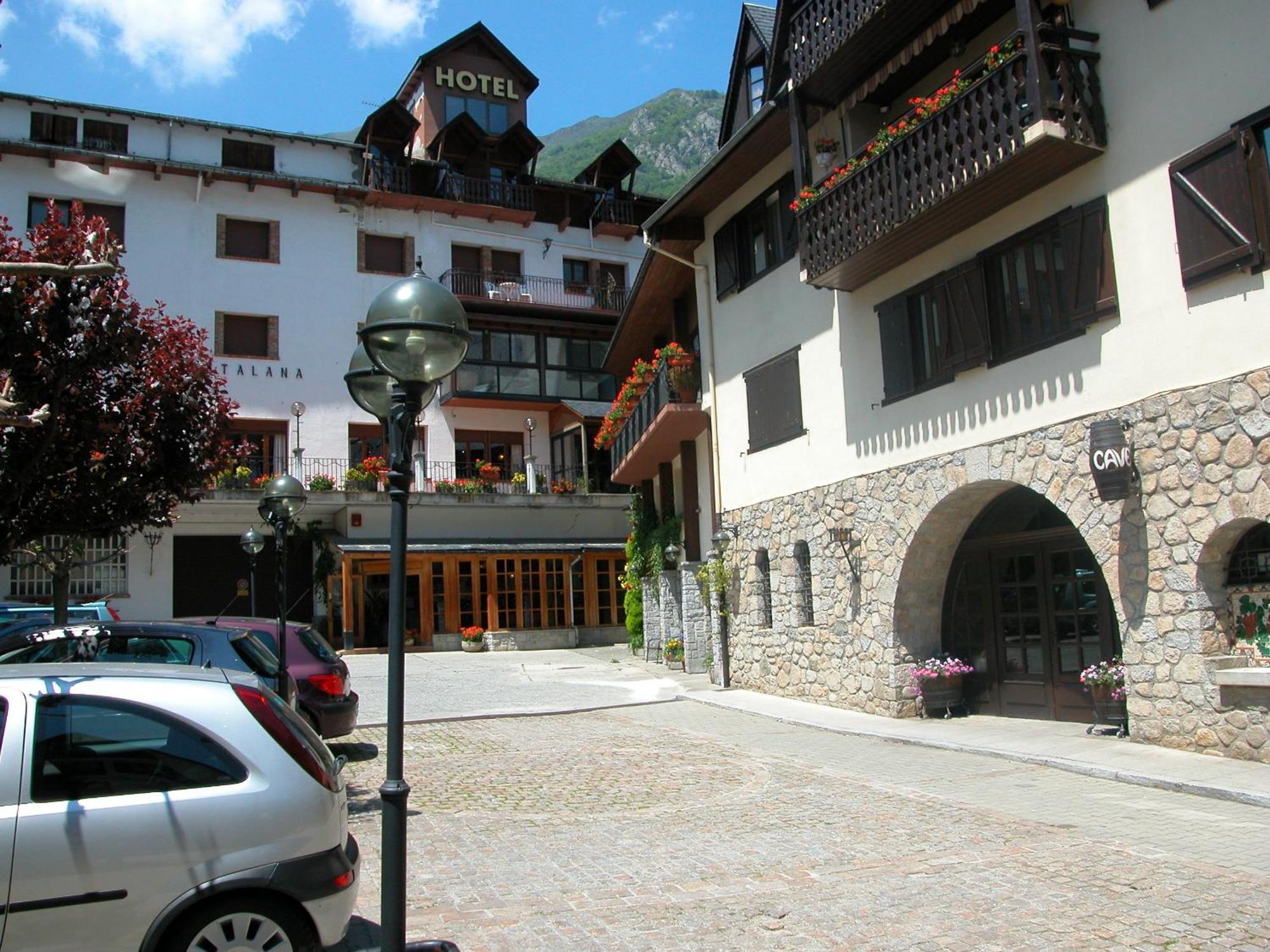 Hosteria Catalana Bossòst Kültér fotó