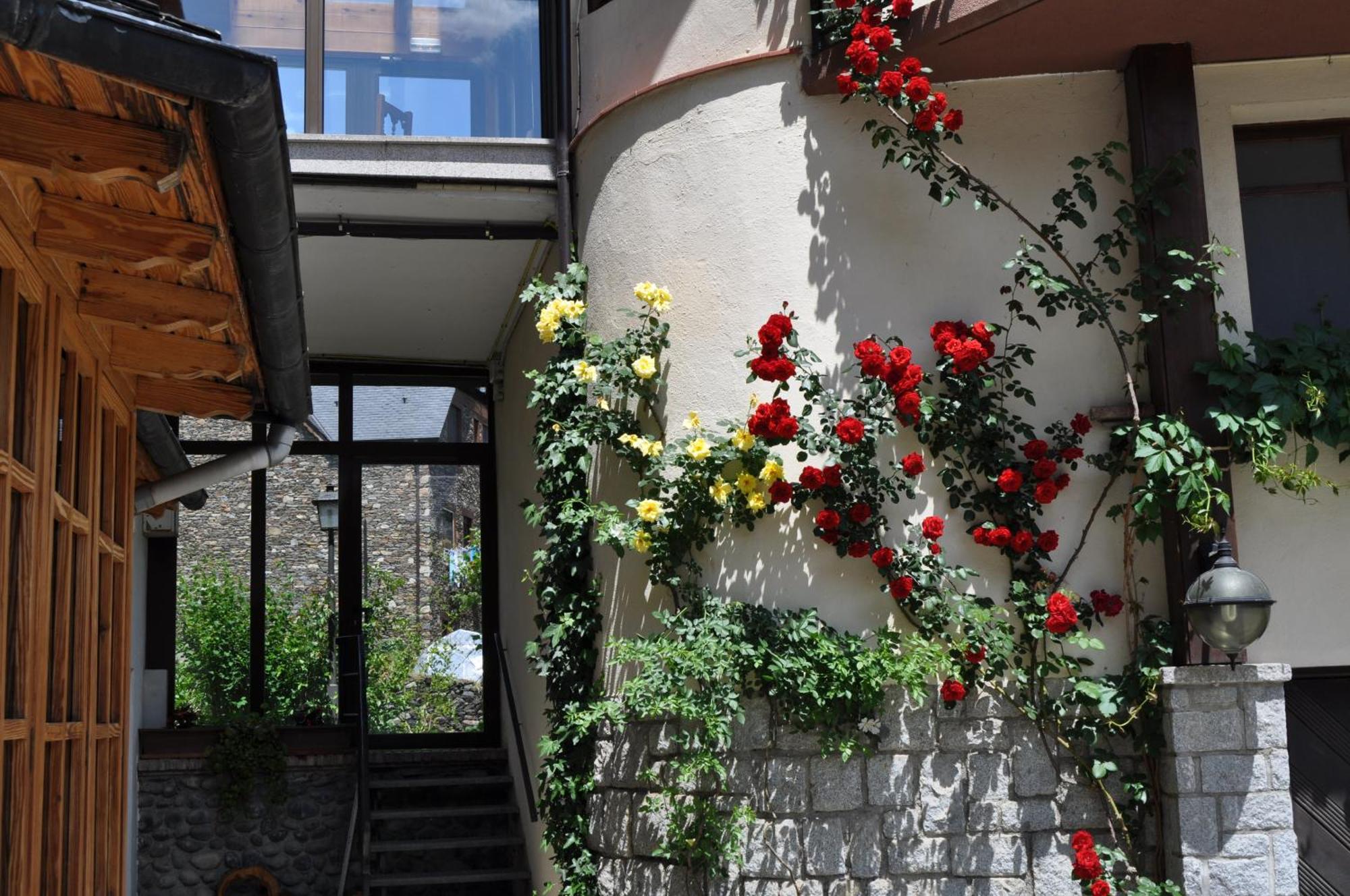 Hosteria Catalana Bossòst Kültér fotó